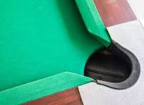 Imagen de una de las troneras de una mesa de snooker